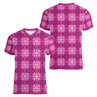 Pink Hawaiian Quilt Women V-Neck T-Shirt Hawaii Pineapple Monstera Palaka Motifs - Polynesian Pride