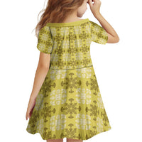 Yellow Hawaiian Quilt Family Matching Long Sleeve Bodycon Dress and Hawaiian Shirt Hawaii Pineapple Monstera Palaka Motifs - Polynesian Pride