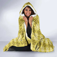 Yellow Hawaiian Quilt Hooded Blanket Hawaii Pineapple Monstera Palaka Motifs - Polynesian Pride