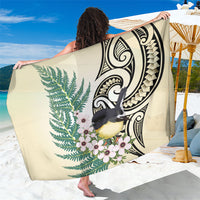 Endemic Tomtit New Zealand Sarong Miromiro Manuka Silver Fern Maori Pattern LT14 One Size 44 x 66 inches Cream - Polynesian Pride