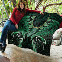 Aotearoa Pounamu Niho Quilt Silver Fern Mix Maori Pattern - Green