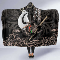 Aotearoa Hei Matau Hooded Blanket Haka Kiwi Mix Maori Mangopare LT14 One Size Black - Polynesian Pride
