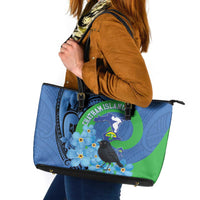 New Zealand Chatham Islands Leather Tote Bag Wharekauri Forget Me Not With Black Robin LT14 Blue - Polynesian Pride