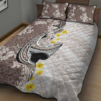 Brown and White Hawaii Shark Tattoo Quilt Bed Set Puakenikeni Lei Plumeria Polynesian Pattern - Polynesian Pride