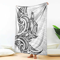 New Zealand Hammerhead Shark Blanket Maori Haehae Mangopare White - Polynesian Pride