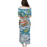 Hawaii Summer Christmas Puletasi Surfing Santa Shaka Catch The Wave LT14 - Polynesian Pride