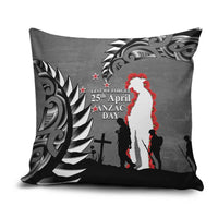 New Zealand ANZAC Day Pillow Cover 25th April Silver Fern With Poppy - Polynesian Pride