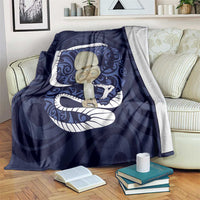 Blue New Zealand Eel Blanket Aotearoa Maori Tuna With Kotiate Weapon LT14 Blue - Polynesian Pride