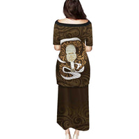 Gold New Zealand Eel Puletasi Aotearoa Maori Tuna With Kotiate Weapon LT14 - Polynesian Pride