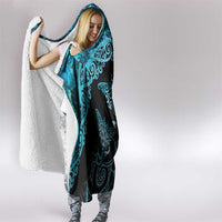 New Zealand Stingray Hooded Blanket Aotearoa Whai With Maori Paua Shell LT14 - Polynesian Pride