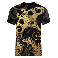 Black And Gold Aotearoa Whai Women V-Neck T-Shirt NZ Stingrays Maori Curves Style LT14 - Polynesian Pride