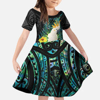 Sulphur-crested Cockatoo New Zealand Family Matching Off The Shoulder Long Sleeve Dress and Hawaiian Shirt Paua Shell Aotearoa Maori Tropical Flowers - Polynesian Pride