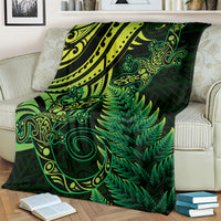 New Zealand Lizard Blanket Silver Fern Aotearoa Maori Green Version