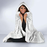 Samoa White Sunday Hooded Blanket Lotu Tamaiti Samoan Siapo Teuila Flowers LT14 - Polynesian Pride