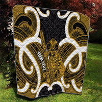 Kowhai Aotearoa Atua Tumatauenga Personalised Quilt Maori God Of War Tiki With Taiaha LT14 - Polynesian Pride
