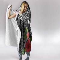 Hawaii Iwa Bird Hooded Blanket Great Frigatebird Kanaka Tropical Flowers LT14 - Polynesian Pride