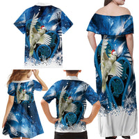Sulphur-crested Cockatoo New Zealand Christmas In July Family Matching Off Shoulder Maxi Dress and Hawaiian Shirt NZ Aroha Koru Fern Marble Vibes LT14 Mom's Dress Blue - Polynesian Pride