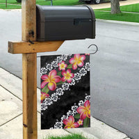 Black Polynesia Garden Flag Plumeria With Hibiscus Pattern Tropical Vibes LT14 - Polynesian Pride
