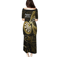New Zealand Darts Puletasi Happiness Is A Tight Threesome Maori Gold LT14 - Polynesian Pride