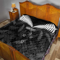 Custom New Zealand Silver Fern Football Quilt Go Aotearoa Grunge Black - Polynesian Pride