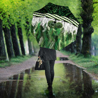 Green Traditional Cloak Aotearoa Umbrella Maori Paua Shell Korowai Pattern - Polynesian Pride