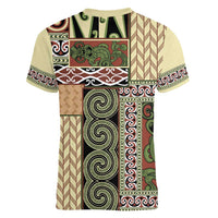 Beige Aotearoa Kowhaiwhai Pattern Women V-Neck T-Shirt NZ Maori Quilt Style