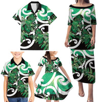 Piwakawaka New Zealand Matariki Family Matching Puletasi and Hawaiian Shirt Maori New Year Silver Fern Green Galaxy