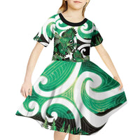 Piwakawaka New Zealand Matariki Kid Short Sleeve Dress Maori New Year Silver Fern Green Galaxy