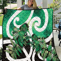 Piwakawaka New Zealand Matariki Quilt Maori New Year Silver Fern Green Galaxy