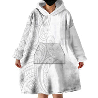 Polynesia White Sunday Wearable Blanket Hoodie Plumeria Polynesian Tribal Grey Color LT14 - Polynesian Pride