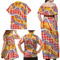 Hawaii Kahili Palaka Motifs Family Matching Off Shoulder Maxi Dress and Hawaiian Shirt Hawaiian Honohono Pikake Lei LT14 Mom's Dress Red - Polynesian Pride
