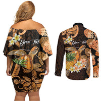 Personalised Aloha Hawaii Lanai Island Couples Matching Off Shoulder Short Dress and Long Sleeve Button Shirt Pineapple Isle Map Sea Turtle Plumeria LT14 - Polynesian Pride