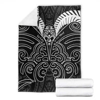 Kia Kaha Te Reo Maori Blanket Aotearoa Hei Tiki With Hongi LT14 - Polynesian Pride