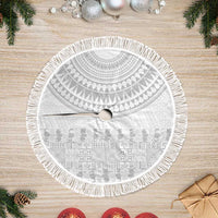 Niue White Sunday Tree Skirt Tapu Fanau Ia Puakenikeni Hiapo Pattern LT14 Fringed White - Polynesian Pride