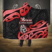 New Zealand 1840 Waitangi Day Hooded Blanket Aotearoa Haka Mask - Red Version LT14 - Polynesian Pride