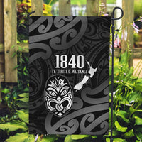 New Zealand 1840 Waitangi Day Garden Flag Aotearoa Haka Mask - Black Version LT14 Garden Flag Black - Polynesian Pride
