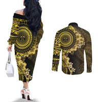 Vanuatu Couples Matching Off The Shoulder Long Sleeve Dress and Long Sleeve Button Shirt Hibisus Polynesian Pattern Gold LT14 - Polynesian Pride