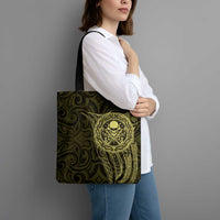 New Zealand Skull Darts Tote Bag Aotearoa Maori Chest Tattoo Stylized Gold - Polynesian Pride