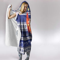 Nauru Christmas Hooded Blanket Cute Santa Coat Of Arms Merry Xmas - Polynesian Pride