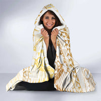 White and Gold Polynesia Hooded Blanket Plumeria Tattoo With Polynesian Pattern LT14 - Polynesian Pride