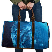 Blue Gradient Polynesia Jellyfish Travel Bag Plumeria Polynesian Tattoo Glowing Vibes LT14 Blue - Polynesian Pride