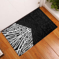 Black New Zealand Puhoro Maori Tattoo Rubber Doormat