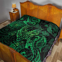 New Zealand Tuatara Quilt Aotearoa Maori Clematis Flowers - Green