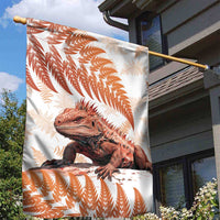 Red New Zealand Tuatara Garden Flag Aotearoa Sphenodon Punctatus Silver Fern LT14 - Polynesian Pride