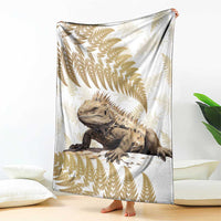 Gold New Zealand Tuatara Blanket Aotearoa Sphenodon Punctatus Silver Fern LT14 - Polynesian Pride