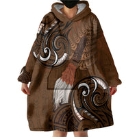 New Zealand Taiaha Wearable Blanket Hoodie Maori Weapon Silver Fern Maori Pattern
