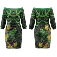 New Zealand Parakeet Bird Family Matching Off The Shoulder Long Sleeve Dress and Hawaiian Shirt Maori Kakariki Kowhai Maori Pattern LT22 Mom's Dress Green - Polynesian Pride