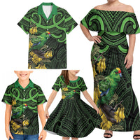New Zealand Parakeet Bird Family Matching Off Shoulder Maxi Dress and Hawaiian Shirt Maori Kakariki Kowhai Maori Pattern LT22 - Polynesian Pride
