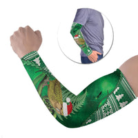 New Zealand Kakapo Christmas In July Arm Sleeves Silver Fern Santa Xmas Green Color