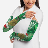 New Zealand Kakapo Christmas In July Arm Sleeves Silver Fern Santa Xmas Green Color